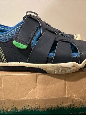 PLAE Navy Blue Closed-Toe Sandal